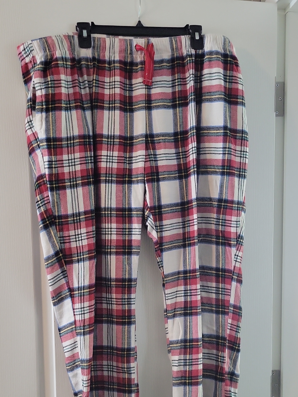 Old Navy Women's Red & Navy Plaid Pajama Pants